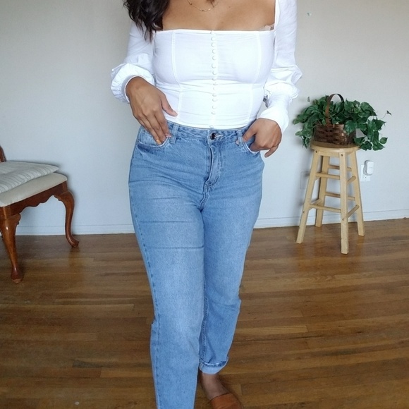 FAVORITE BLUE WASH 'MOM' JEANS - Picture 2 of 5